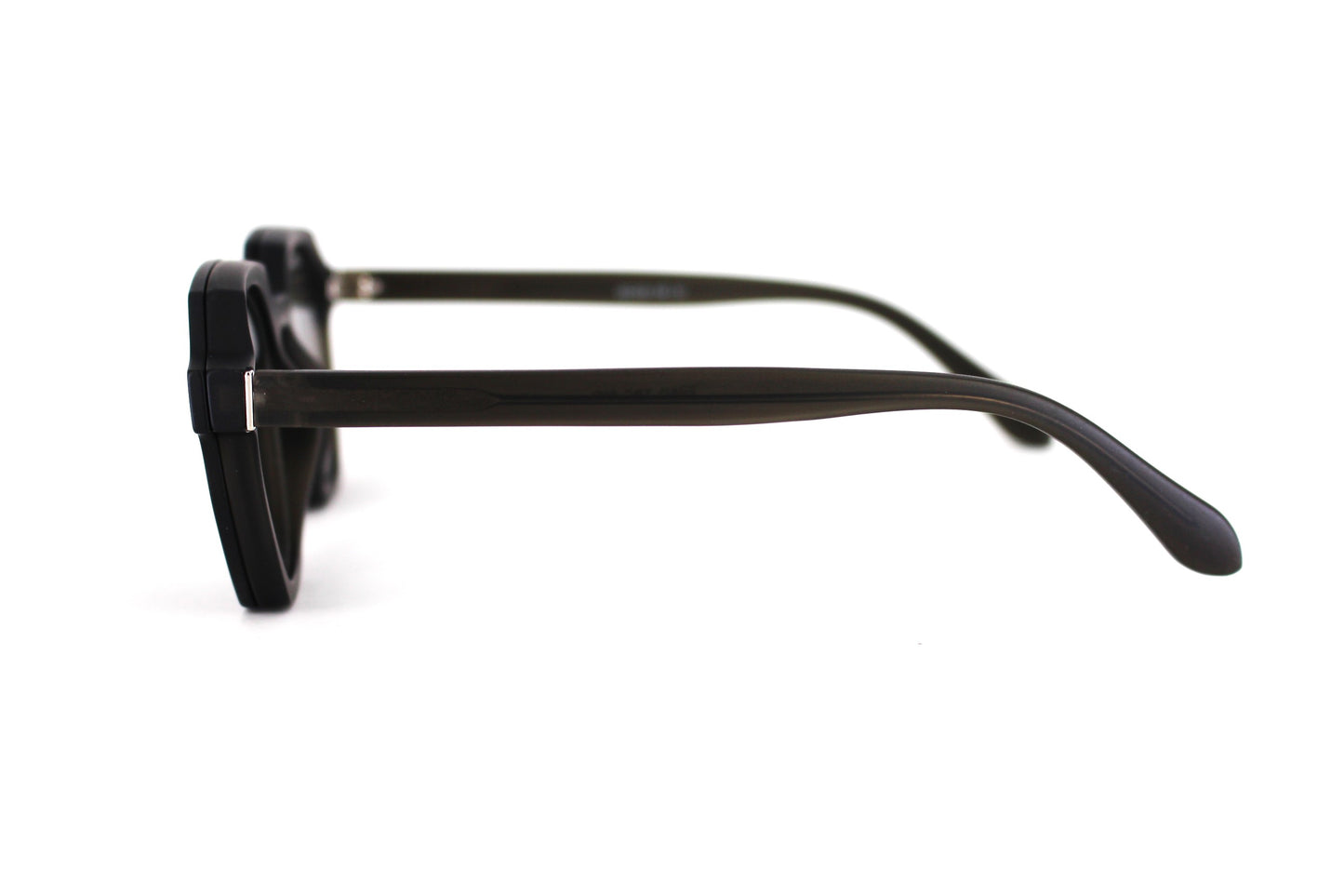 EyE M Trc 30D