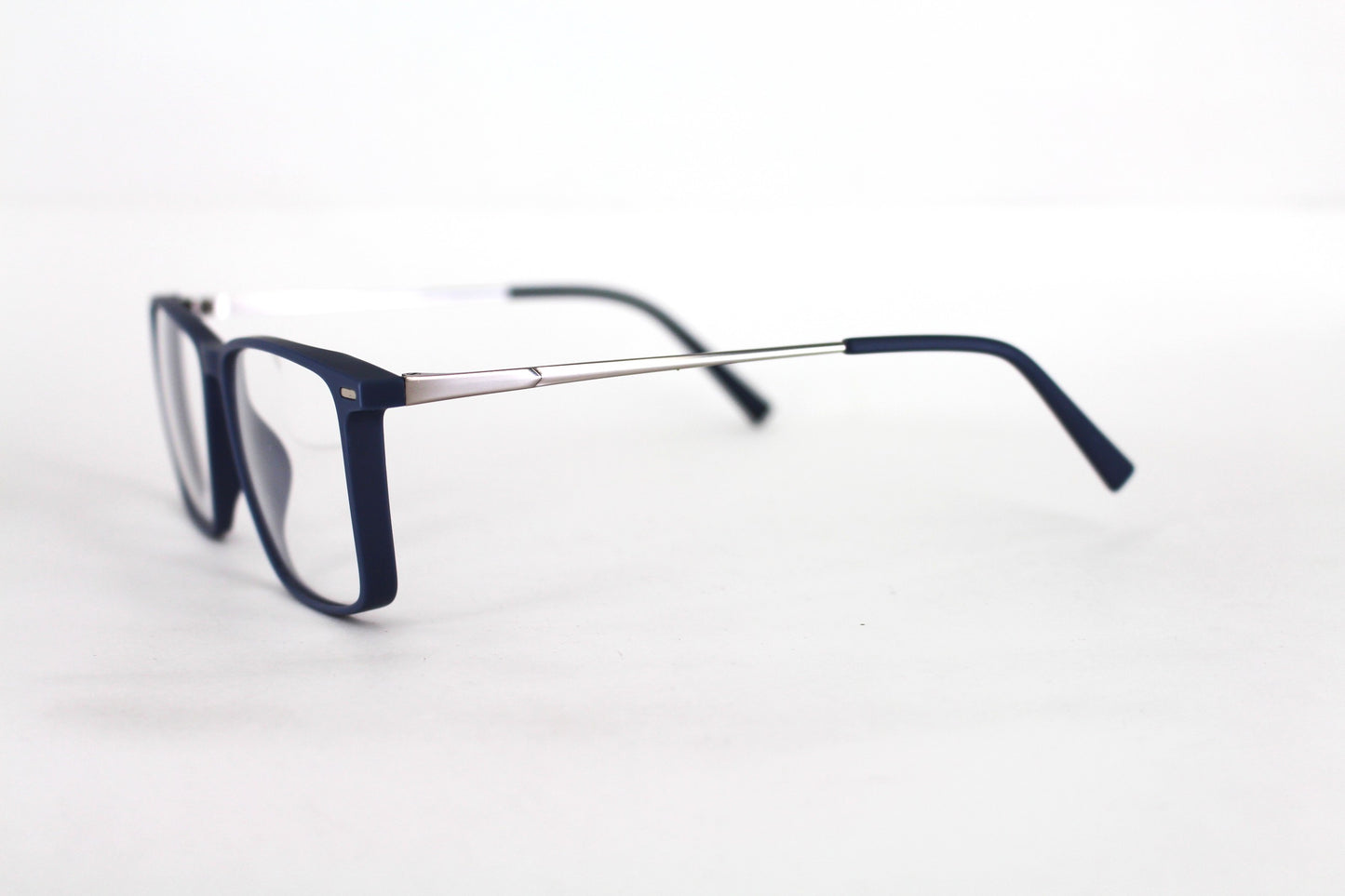 EyE M Trc 196B
