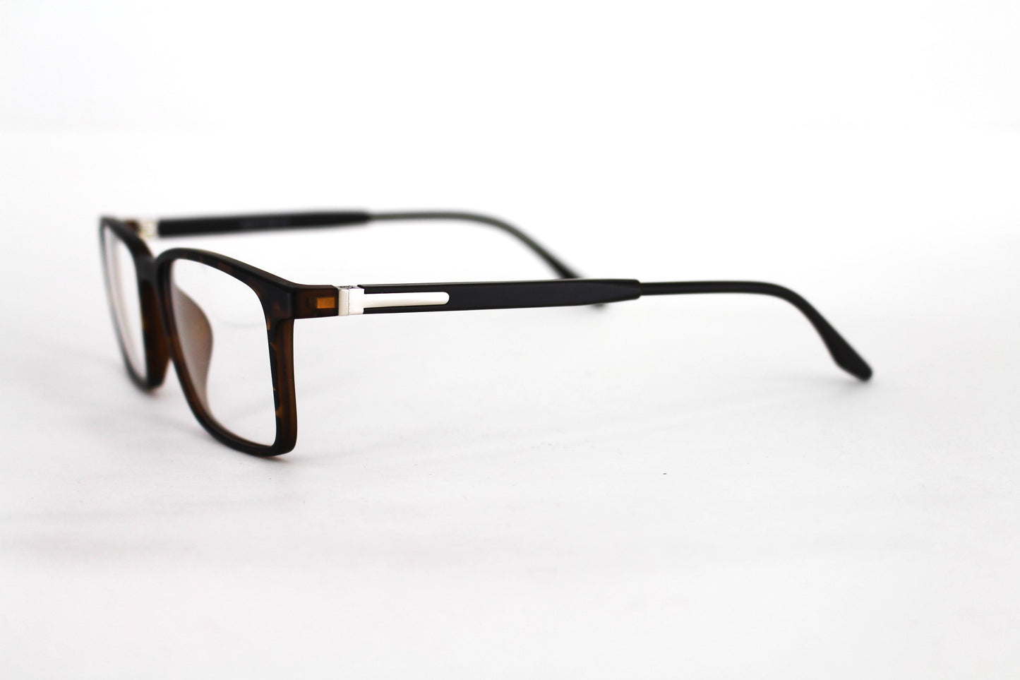 EyE M Trc185a