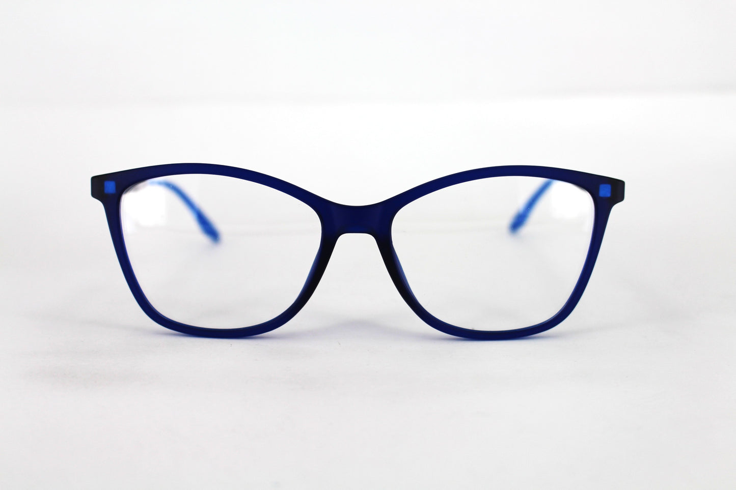 EyE M Trc 186B