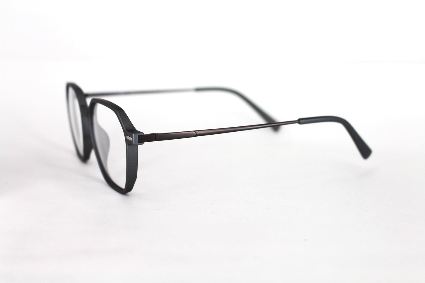 EyE M Trc 300 B