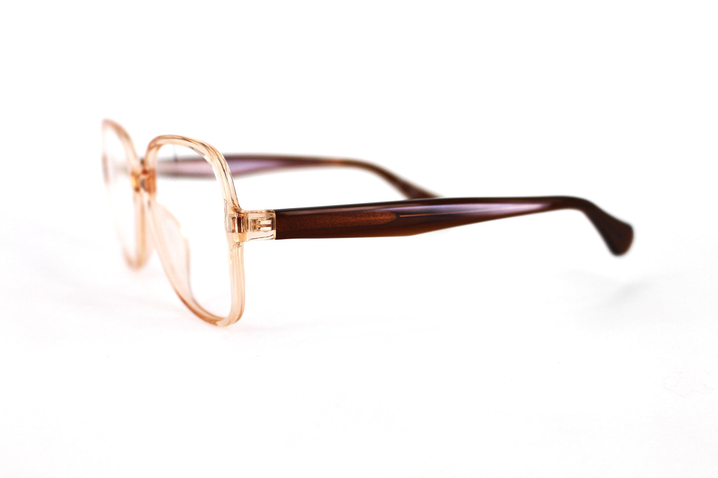 EyE M opl 226 c10