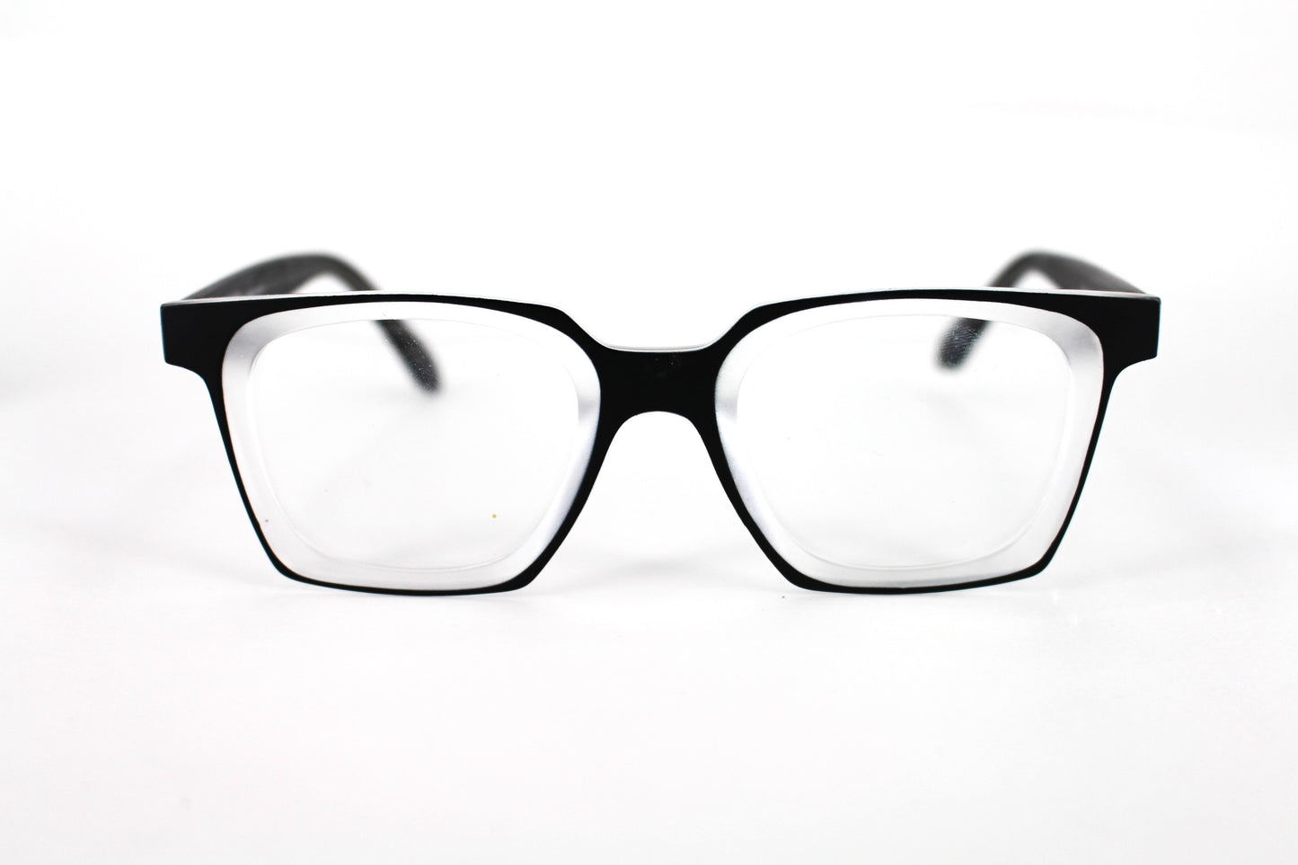 EyE M Trc 27a
